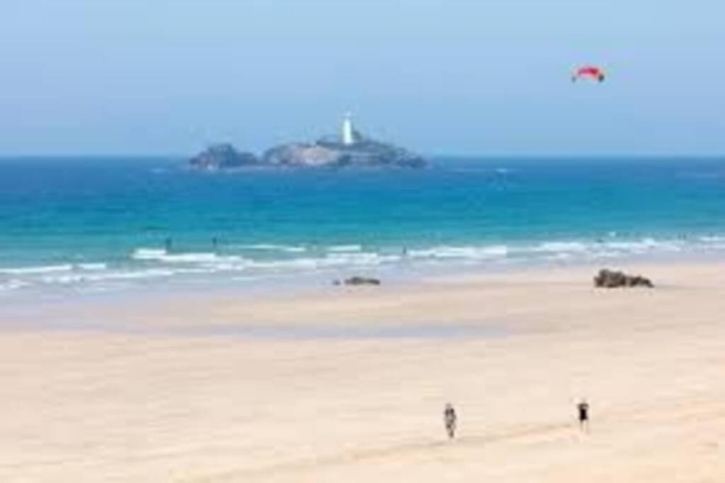 St Ives Apartment Private Parking With Garden 10 Minute Walk Into Town And Beach エクステリア 写真